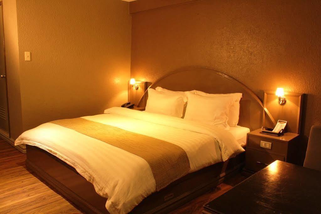 Swagman Hotel Manila Esterno foto